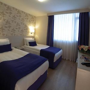 Deluxe Zimmer mit zwei Einzelbetten